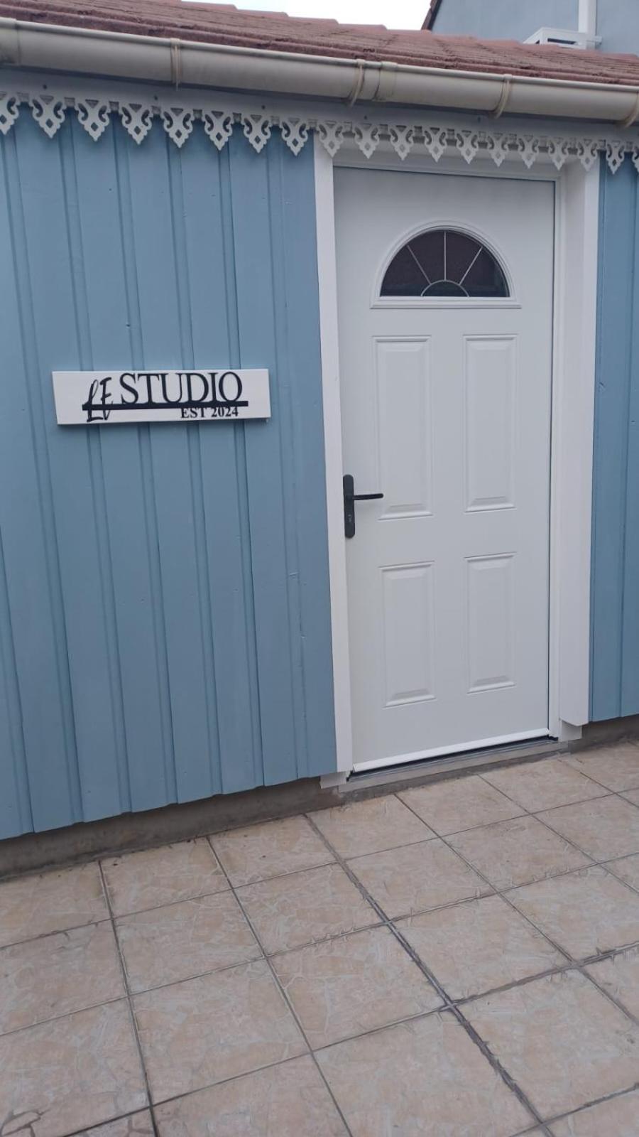 Le Studio Aubervilliers Bagian luar foto